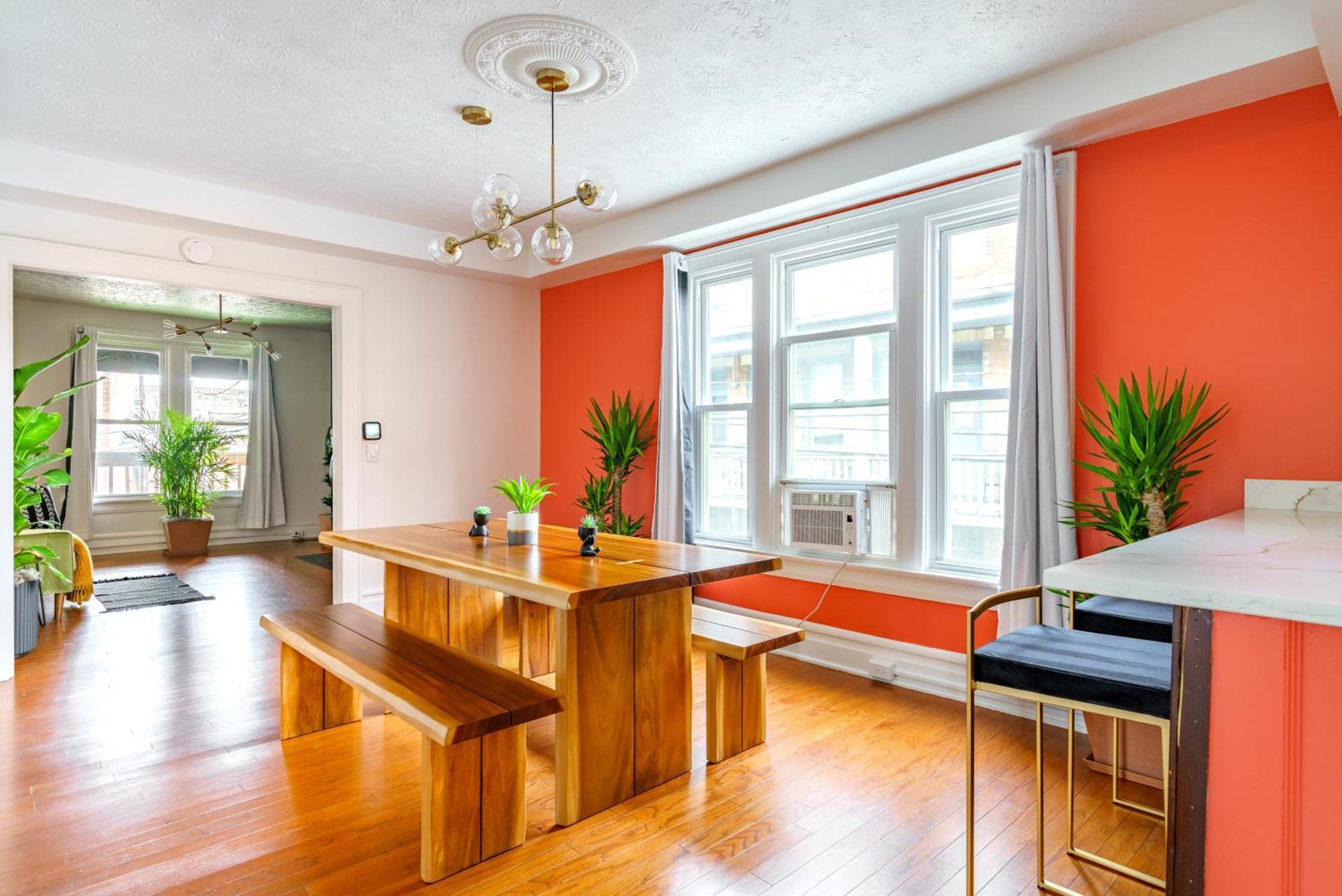 Prime Location Rated Clean Parking Free Holiday home Columbus